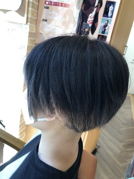 フレンズ 手稲店(friend's) ブリーチ後の表面のみトーンダウンカラー