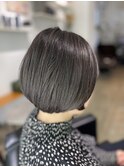 白髪ぼかしアッシュブラックミントアッシュ×小顔ショートボブ