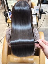 リール 銀座(R'EEL) ぱさつき気になる方おすすめ☆艶感溢れる縮毛矯正×グレージュ