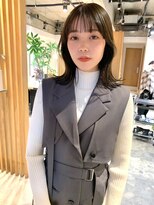 アニー(ANY)&nbsp;オリーブグレージュ,顔まわりカット、ブリーチなしダブルカラー