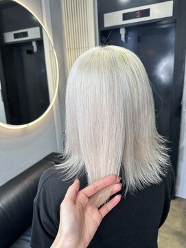 ジゼル(GiseL) ホワイトカラーハイトーンカラー