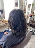 大人可愛い艶感ロングパーマミセス