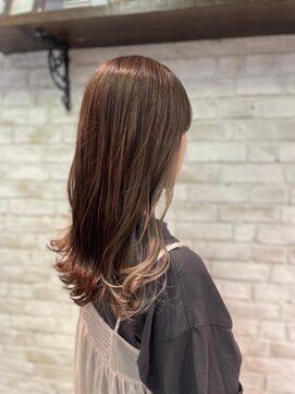 クロエバイラヴィズム 長岡旭岡店(CLOE) イルミナカラー＋カット