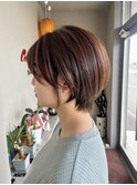 くびれショート／マッシュショート／耳かけショート