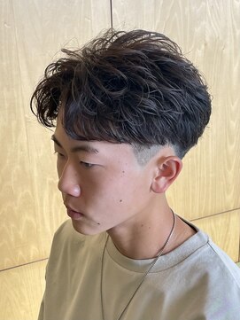 ニアウ 伊勢崎連取店(Niau) フェザーパーマシャドウパーマセンターパート