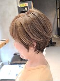 脱白髪染め/大人ショート/くびれショート/白髪ぼかし/グレージュ
