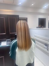 【ブリーチでしか出せないハイセンスカラー】思い切ったイメチェンや周りの人と差をつけたい方に！