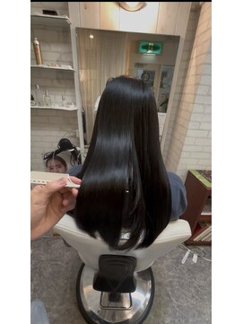 ロマンヤカタ ファース(ROMAN YAKATA fars) 髪質改善極艶トリートメント　上窪　12/4