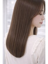 「大人のための、続けられるツヤカラー。」