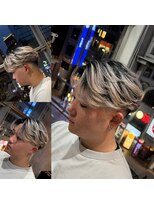 メグロバーバーショップロッポンギ 目黒六(MEGURO BARBER SHOP 6PPONGI) フェザーパーマ/スキンフェード