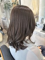 アイル(AILU)&nbsp;ヘーゼルベージュ×ミディアムレイヤー