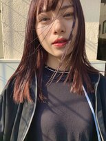 ムジーク(Musiiik)&nbsp;ボルドーカラーとストレートヘアー