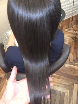 アトリエ ミム 二子玉川店(atelier mim) 艶髪×クラシカルロング♪縮毛矯正<二子玉川店>