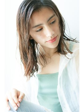 プリマ(PRIMA) 質感しっとり♪ゆるふわウェーブボブ×ヌーディカラーで透明感○