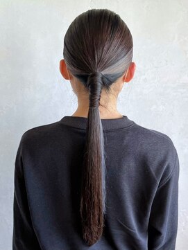 ベルビアンカ(Belle BIANCA) Belle BIANCA インナーカラーグレー/タイトアレンジ by TOMOE