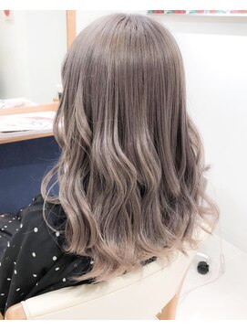 デイズ(days) 小顔外ハネミディアム☆Aラインボブ☆20代30代40代くびれミディ