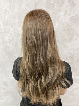 ウシワカマルイースト(ushiwakamaru East) ブロンドベージュ