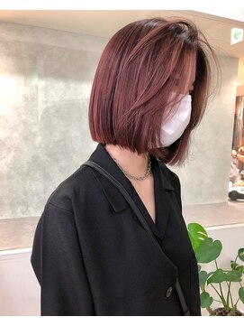 ルヴェール(Le Vert) 切りっぱなしボブ × チェリーレッド
