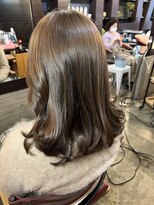 マルパマーパマーパ(marpa marpa marpa) ベージュカラーと酸性ストカール