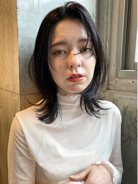 キティン 吉祥寺(kitin) 《kitin吉祥寺》　くびれシルエット　レイヤースタイル