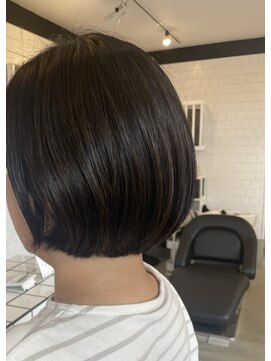 金子美容室 ショートボブ