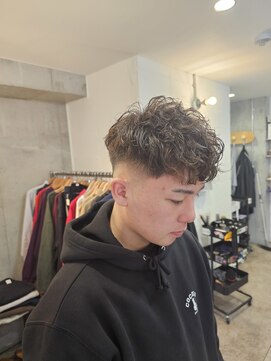 グッドプレイスアンドシング(Good Place&thing) フェードスペインカール