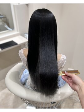 アクシス カリヤ(`AXIS KARIYA) [Rinoka] 髪質改善ストレート × 暗髪カラー