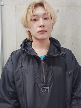 ピア ヤクイン(Pia Yakuin) ショート ウルフ