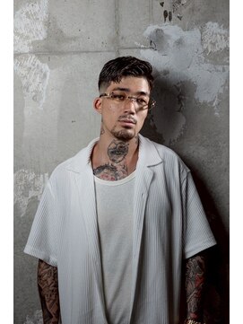 チルチェア 横浜(CHILL CHAIR) ラフサイドパート×スキンフェード <横浜/バーバー/理容室/床屋>