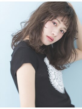 シャンプー 本店(SHAMPOO) ガーリーゆるふあヘアで女子度も小顔効果もアップ!