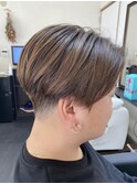 刈り上げ前下がりマッシュ