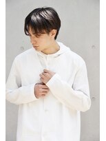 センターパートで爽やかショート　刈り上げ　自由が丘