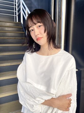シオ ヘアー デザイン(Sio. hair design) 顔周りレイヤーで小顔効果
