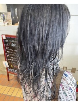 リプルバイメグ(Ripple by mEg) ～お手入れ簡単レイヤーカット～