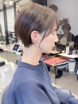 ハルキミナト ジャパン トウキョウ(HARUKI MINATO japan TOKYO) 20代30代40代50代/丸みショート/クビレ/前髪あり/表参道