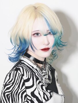 ガルテ(GARTE) ウルフカット/韓国/くびれウルフ/小顔効果/ホワイトカラー