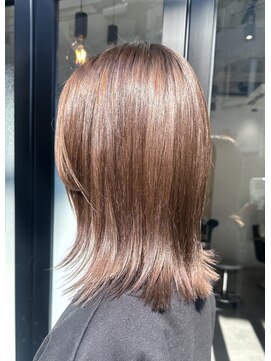 イーエム 自由通り店(e.m.) 外ハネナチュラルレイヤー/くびれ感スタイル