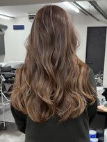 ネイロ バイ ジルブラン 葛西(NeiRo by JIL BLAN)&nbsp;葛西ハイライト白髪ぼかしショートボブ小顔カットレイヤーカット