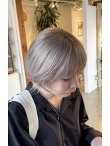 ビハインドザカーテン(BEHIND THE CURTAIN)&nbsp;ミニウルフ×ホワイトベージュ