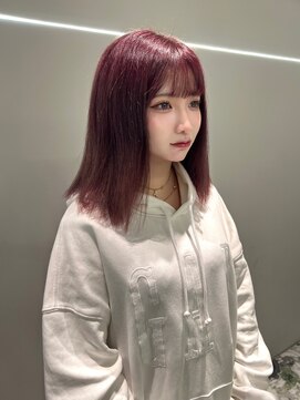 ジーナ 名駅(XENA.) 切りっぱなしボブ/ミニボブ/ラインボブ/レイヤーボブ