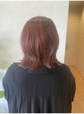 ピンク系カラー×くびれスタイル