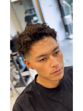 フランクスバーバーリザーブ 人形町店(FRANK’S BARBER RESERVE) ラルフカール/人形町