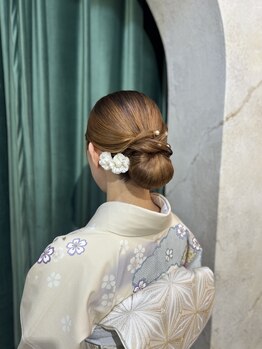 ヘアアレンジメント ボガスティーズ 川崎店(Hair arrangement Vogusty's)の写真/〈訪問着や七五三も♪〉早朝などもお気軽にご相談ください!ヘアセット/お着付け/メイクお支度全て叶う!