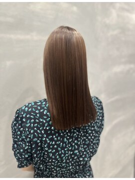 ナンバー 大分中央町店(N°) 【カフェモカベージュ】の艶ストレートヘア【MISATO】