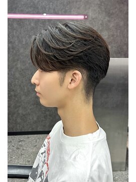 メンズサロン スライバイリアオオサカ(Sly By Ria OSAKA) ~毛流れセンターパート~【大阪】【梅田】