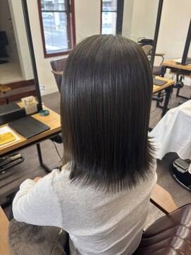 ソルナ(soluna) 切りっぱなし×オリーブカラー