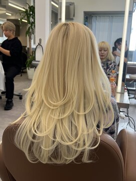 ログ オモテサンドウ(L.O.G OMOTESANDO) ハッシュカットバタフライレイヤーワンホンレイヤー