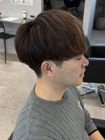リオールバイニアウ(RE:ALL by Niau) MEN’S HAIR/サーフカール/刈り上げセンターパート/新田