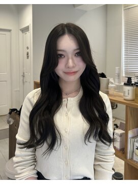 ネオリーブウリ 二子玉川店(Neolive uri) ミディアムヘア暗めカラーデザインカラーフェイスフレーミング