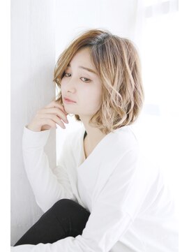 シュシュット(chouchoute) 吉祥寺3分/モード3Dカラージグザグバング美髪ミニマムボブ/088